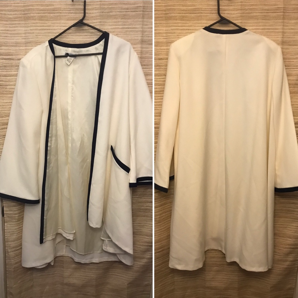 SOLD! VTG long length open front blazer